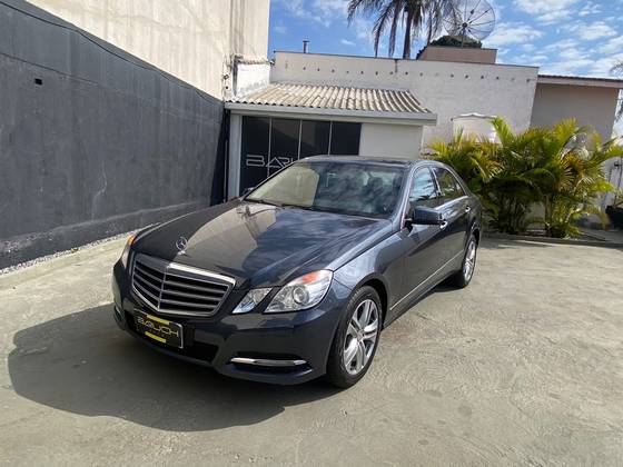 MERCEDES-BENZ E 350 3.5 AVANTGARDE EXECUTIVE V6 GASOLINA 4P AUTOMÁTICO